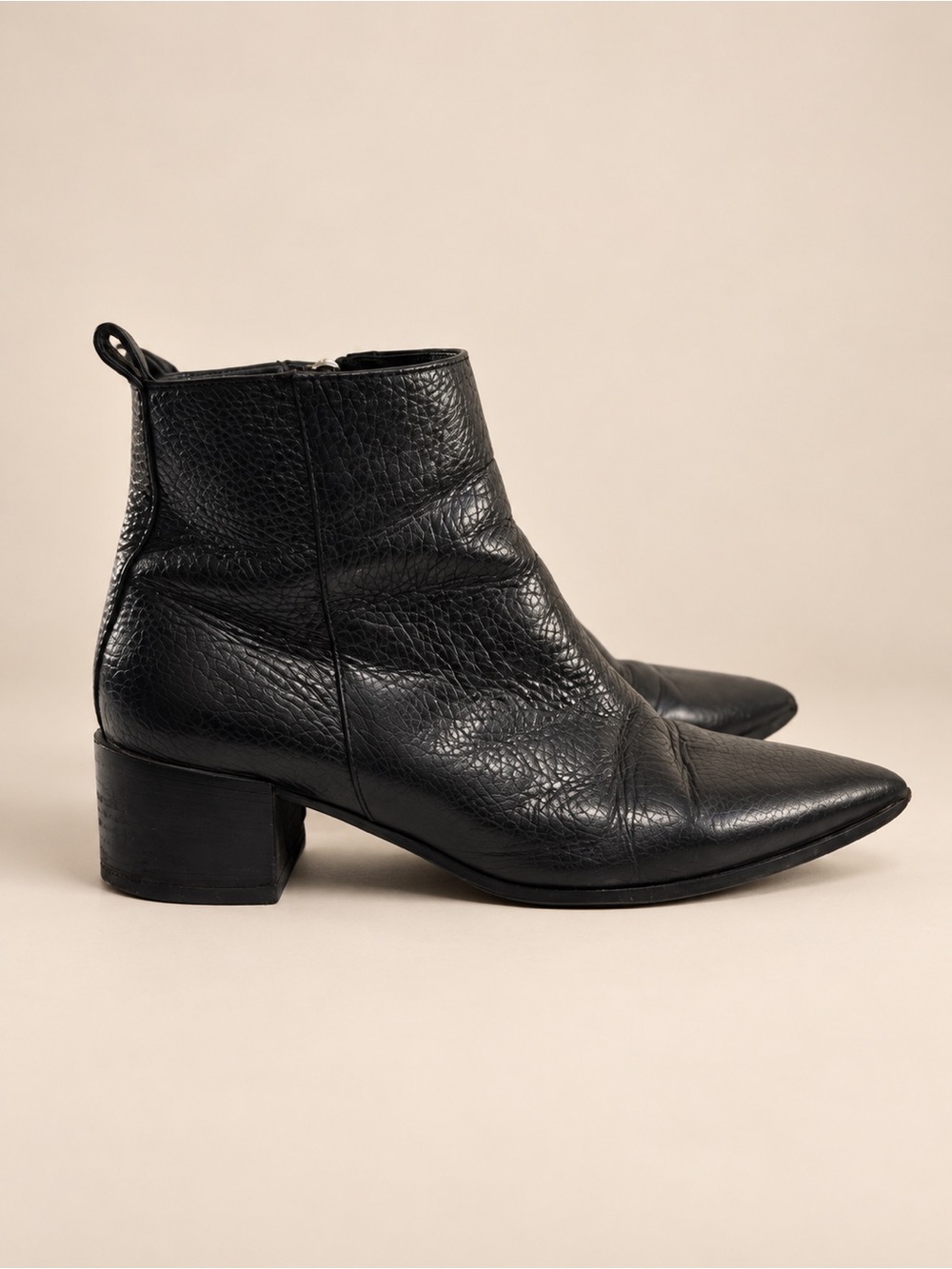 Everlane The Boss Boot Black Pebbled Leather Pointed Ankle Boots